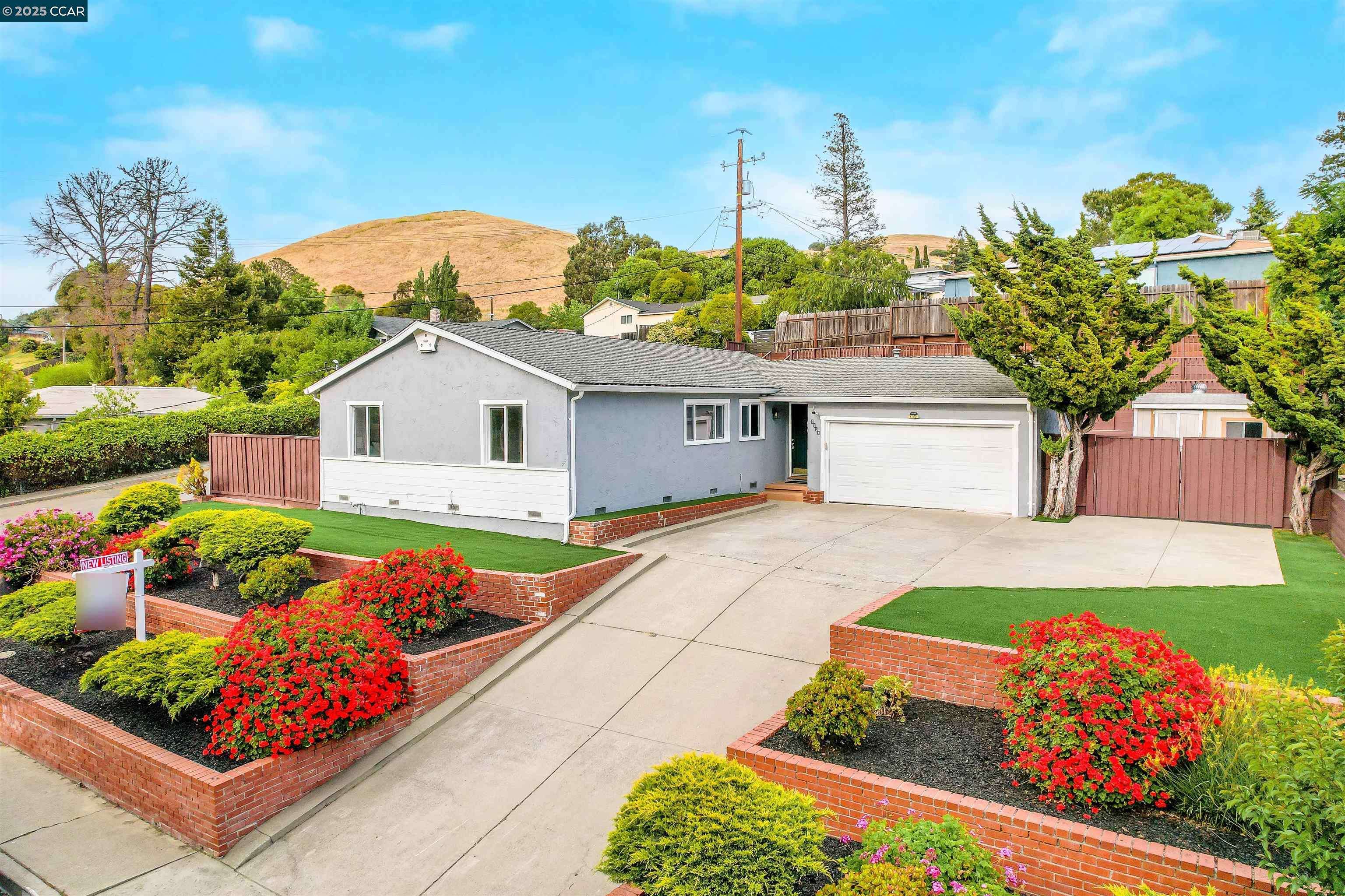 Pinole, CA 94564,2951 Estates Ave