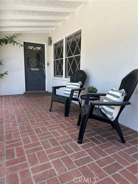 Woodland Hills, CA 91364,21820 Dumetz RD