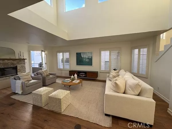 854 Cypress AVE, Hermosa Beach, CA 90254