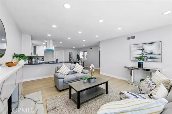 Carson, CA 90746,1608 E Helmick ST