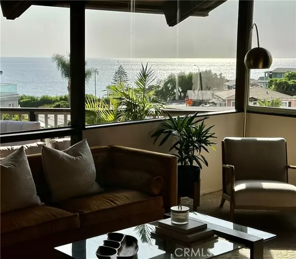 Laguna Beach, CA 92651,320 Ashton DR