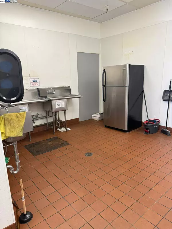 Antioch, CA 94509-3001,1080 Sycamore Dr