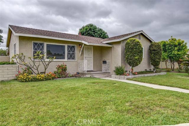 Santa Ana, CA 92703,538 S Raitt ST
