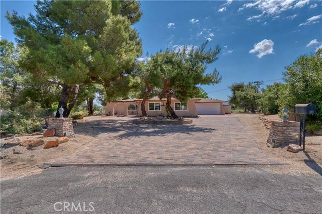 54955 Benecia TRL, Yucca Valley, CA 92284