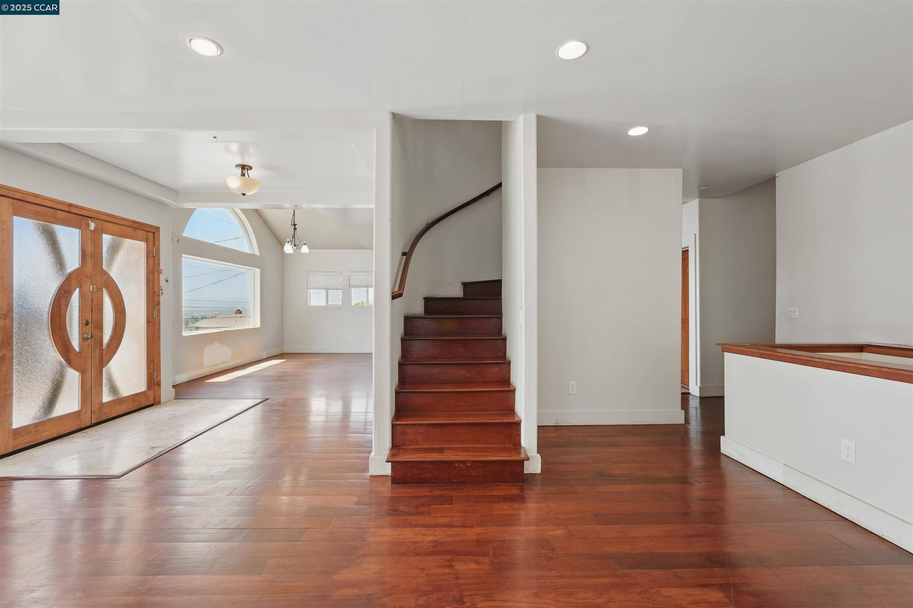 3727 Delmont Ave, Oakland, CA 94605