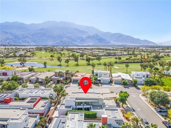 Palm Springs, CA 92262,4934 Herzog WAY