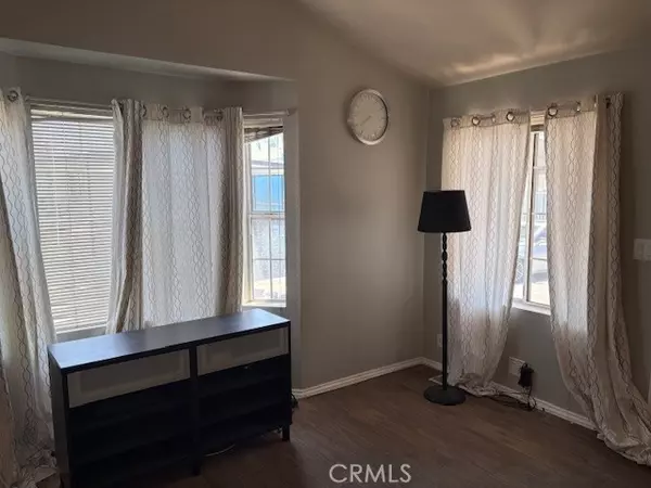 South Gate, CA 90280,10001 171 W Frontage RD 171