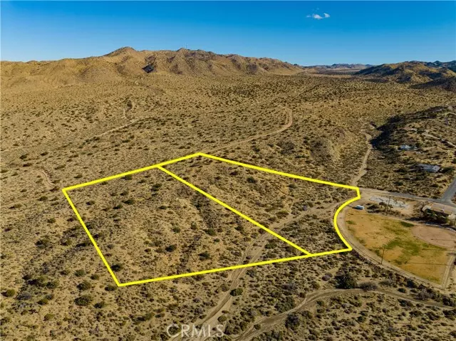 58980 Santa Barbara DR, Yucca Valley, CA 92284