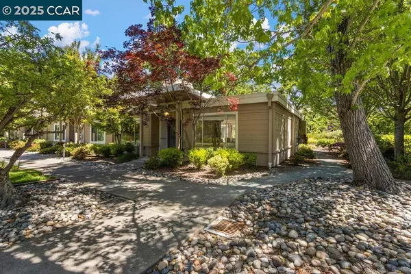 2144 Tice Creek Dr 4, Walnut Creek, CA 94595