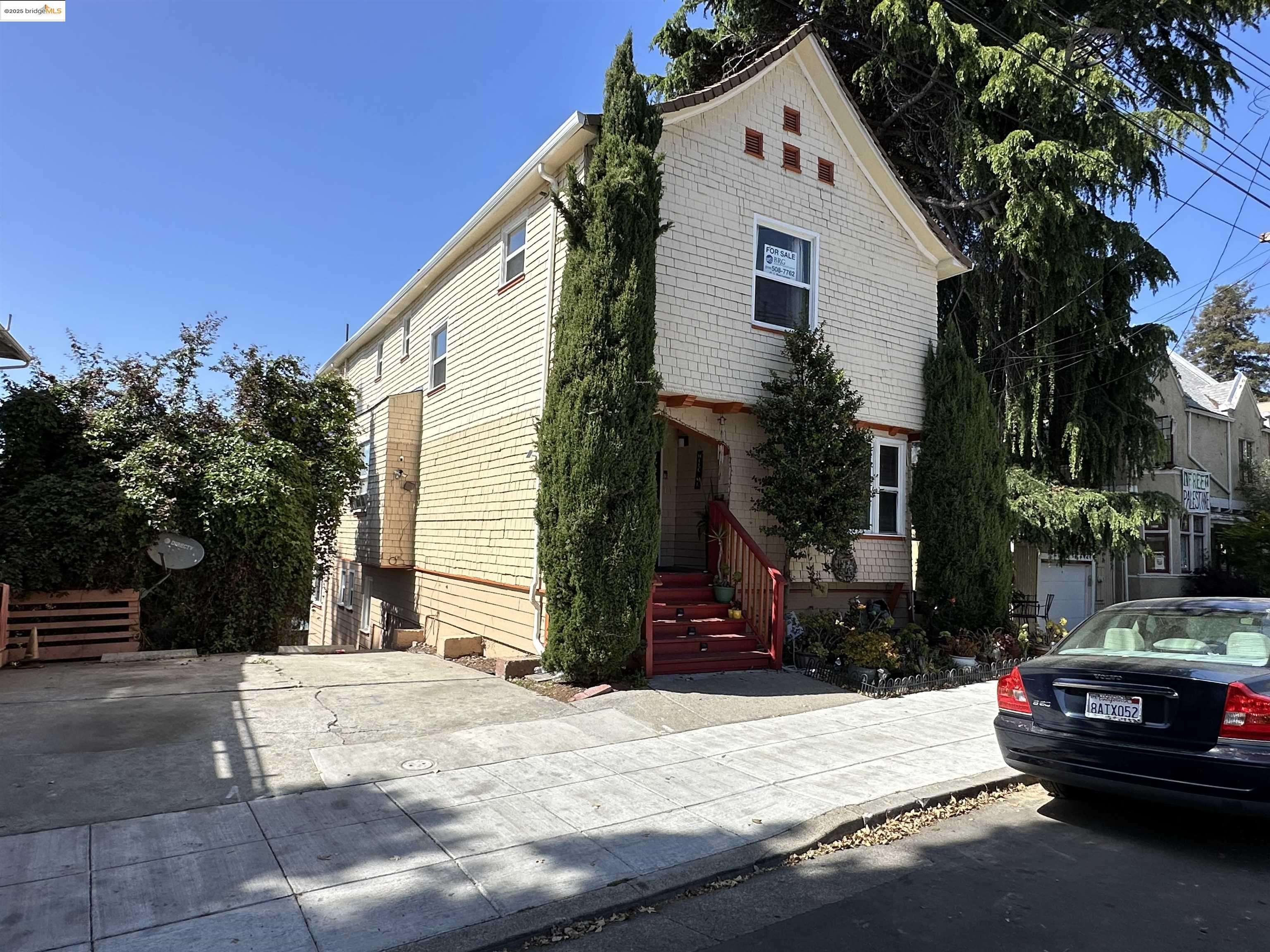 Oakland, CA 94611,337-341 Oakland AVE