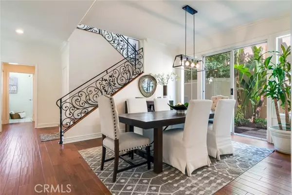 Tustin, CA 92782,2515 Lewis DR