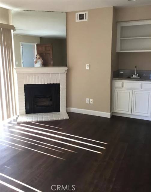 Sherman Oaks, CA 91401,14105 Califa ST 205