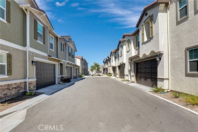 Chino, CA 91708,7354 Freesia LN