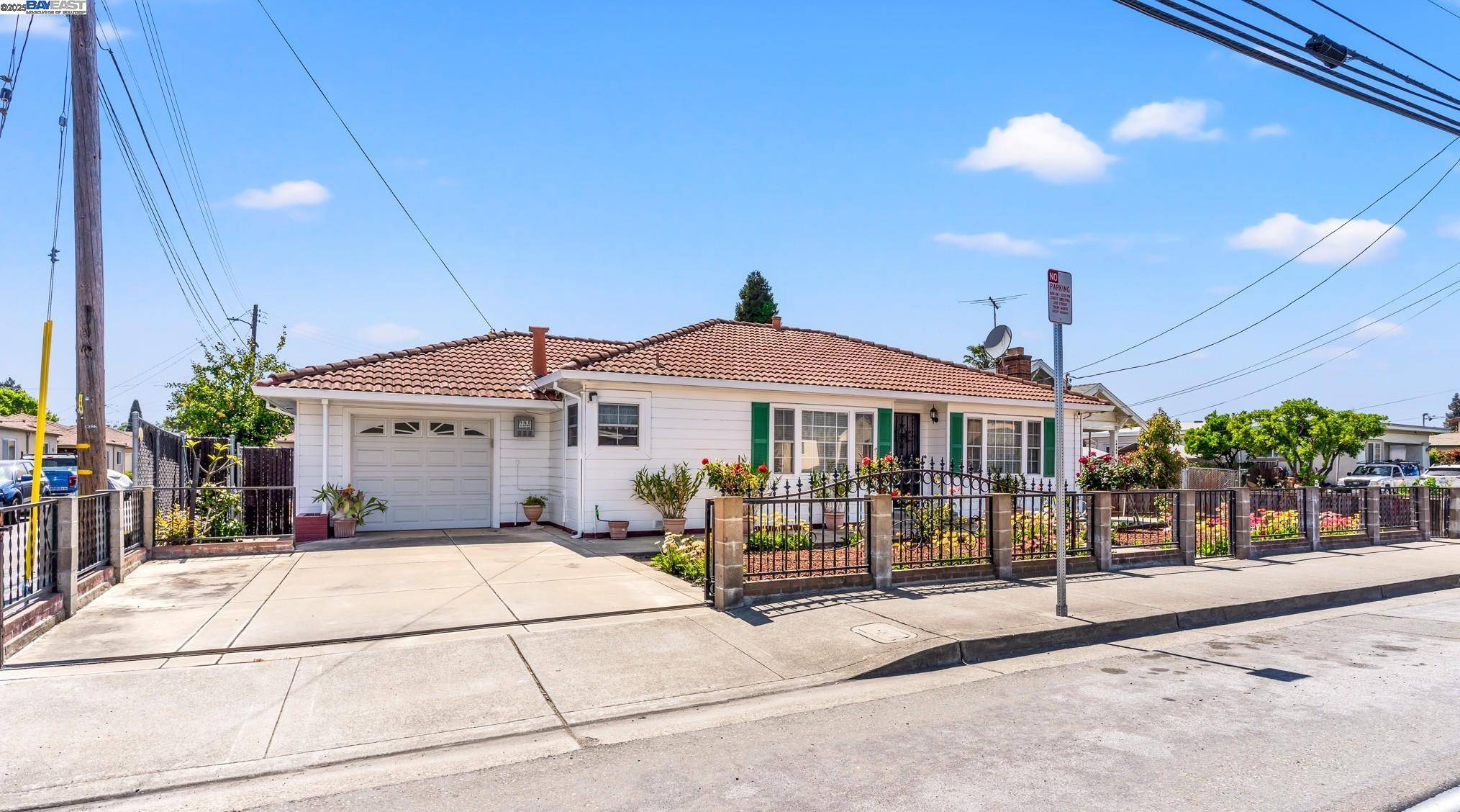 18289 Meekland Ave, Hayward, CA 94541