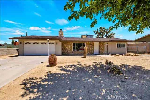 7599 Joshua LN, Yucca Valley, CA 92284