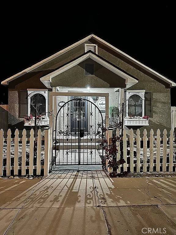 Needles, CA 92363,304 C ST
