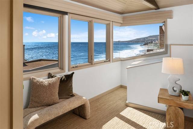Laguna Beach, CA 92651,1907 Ocean WAY