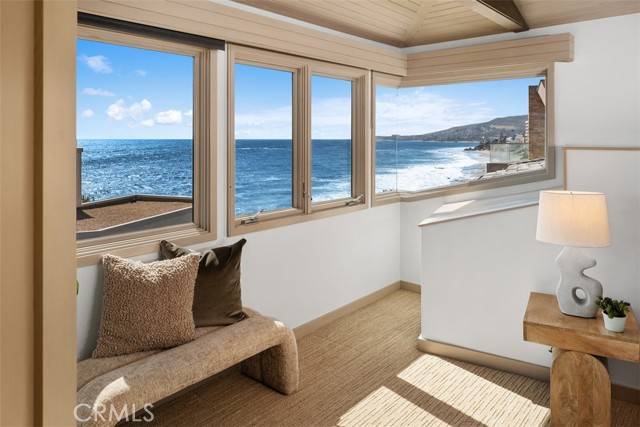 Laguna Beach, CA 92651,1907 Ocean WAY
