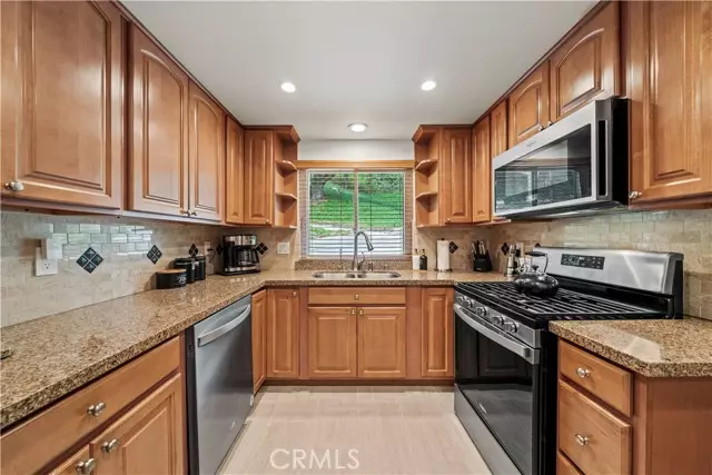 Newhall, CA 91321,19439 Oak Crossing RD