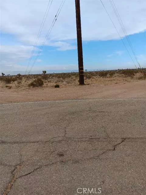 0 White RD, Victorville, CA 92392