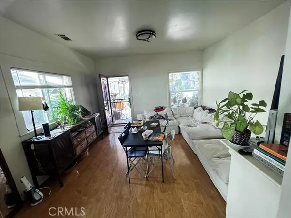 Pasadena, CA 91101,693 Santa Barbara ST