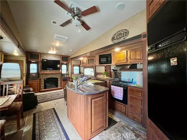 Hemet, CA 92545,1295 S Cawston AVE