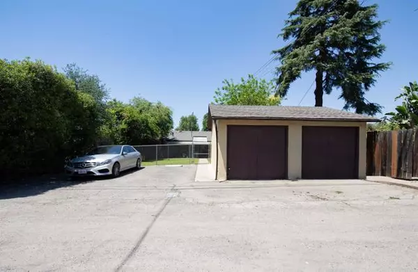 Escondido, CA 92025,225 27 E 6th AVE