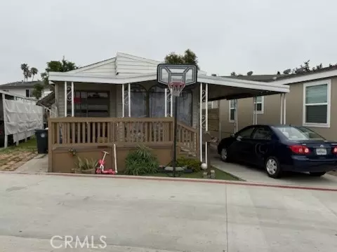 Tustin, CA 92780,124 E Balboa LN