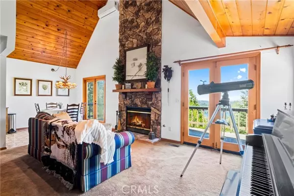 Crestline, CA 92325,24950 Highland DR