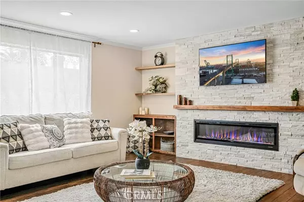 San Pedro, CA 90731,560 W 14th ST 3