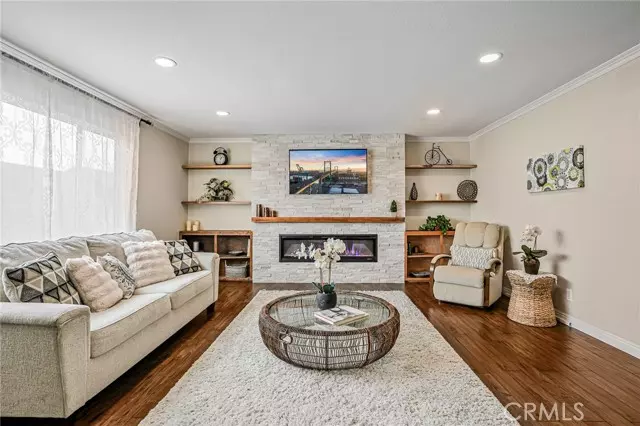 560 W 14th ST 3, San Pedro, CA 90731