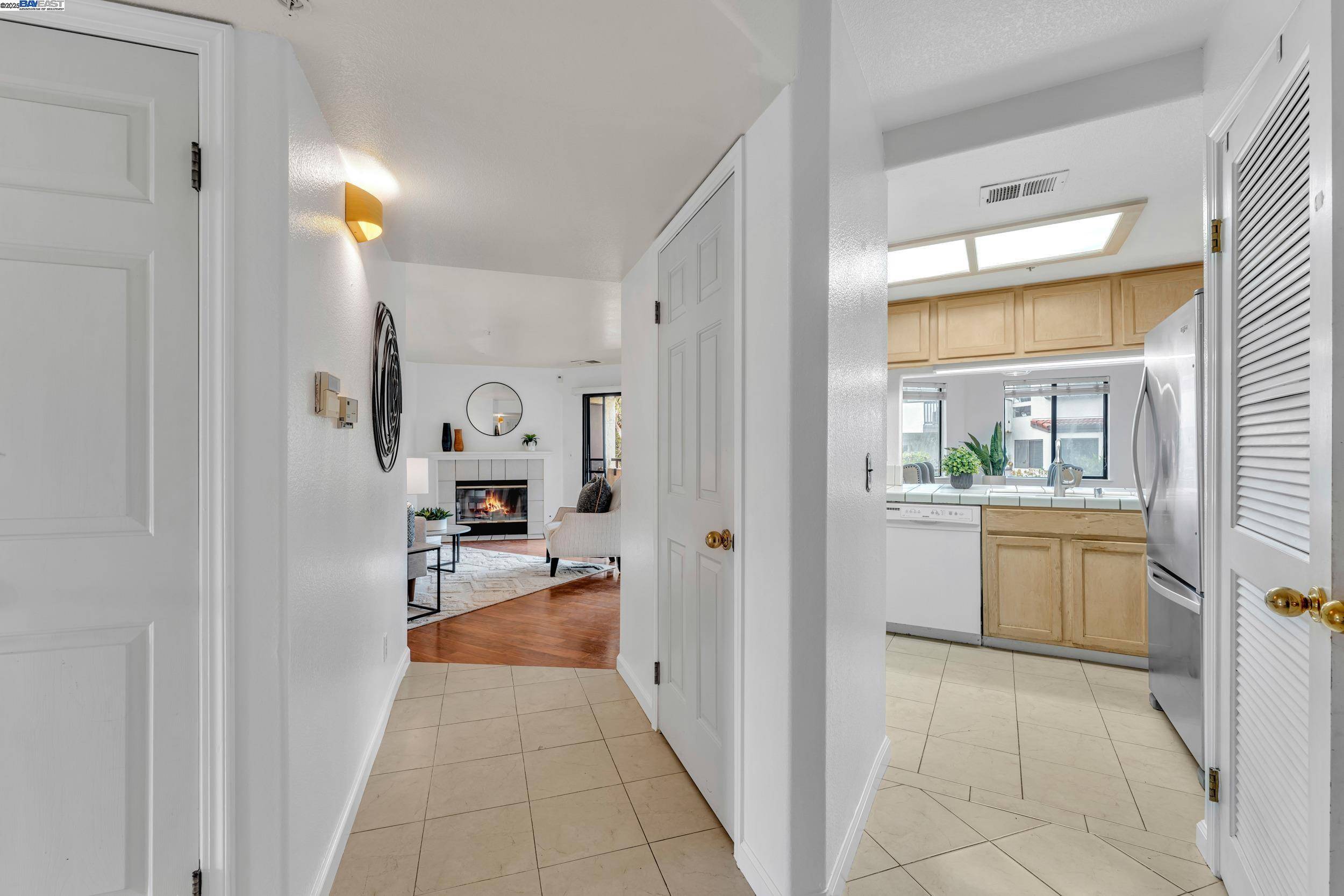 Hayward, CA 94546,21239 Gary Dr 316A