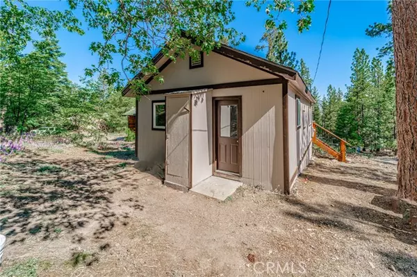 Big Bear Lake, CA 92315,872 Hill LN