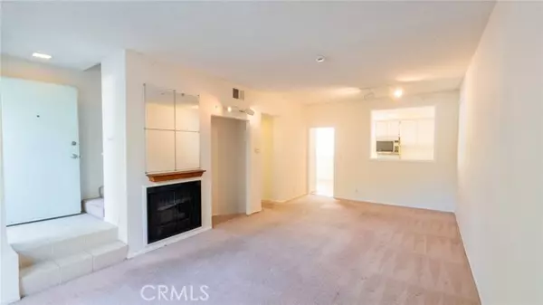 Van Nuys, CA 91405,7311 Kester AVE 11