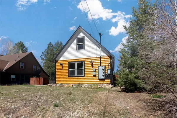 Big Bear Lake, CA 92315,40085 Forest RD
