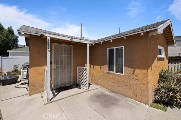 Long Beach, CA 90806,201 E Columbia ST