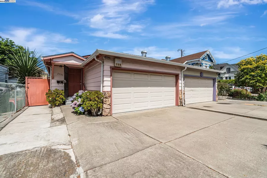 2538 E 16Th St, Oakland, CA 94601