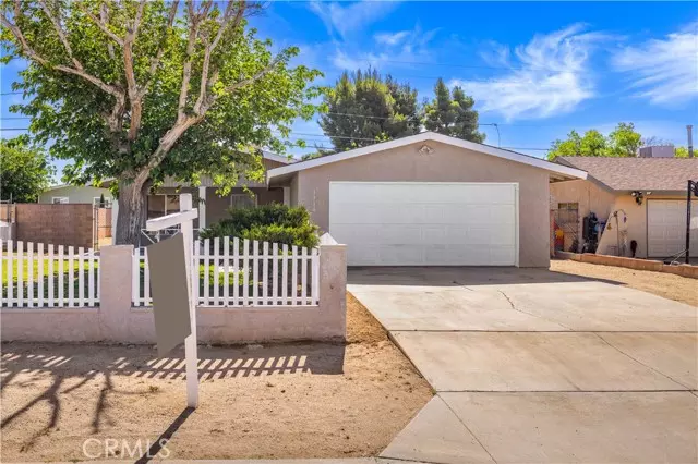 3316 Roxbury St, Rosamond, CA 93505