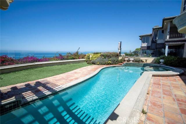 San Clemente, CA 92672,3822 Vista Blanca