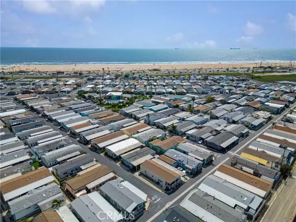 Huntington Beach, CA 92646,21851 Newland ST 184