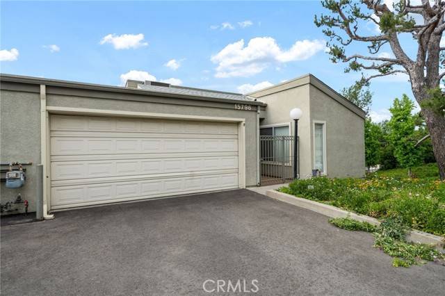 15796 Midwood DR 6, Granada Hills, CA 91344