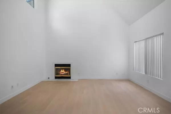 Sherman Oaks, CA 91403,14937 Dickens ST 209