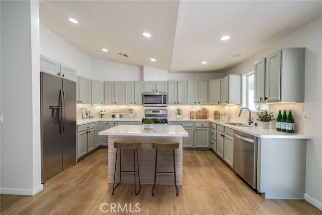 Cathedral City, CA 92234,68080 Encinitas RD