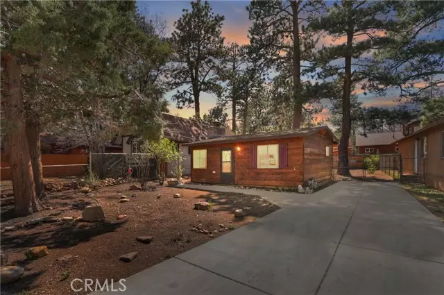 726 Riverside AVE, Sugarloaf, CA 92386