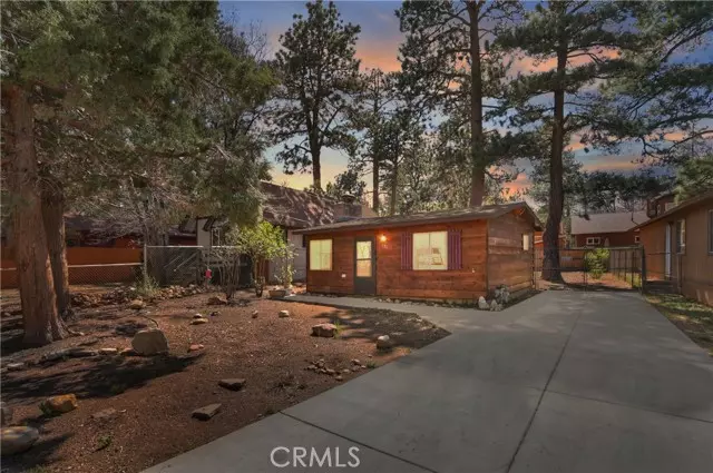 Sugarloaf, CA 92386,726 Riverside AVE