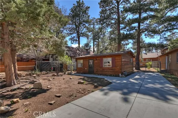 Sugarloaf, CA 92386,726 Riverside AVE