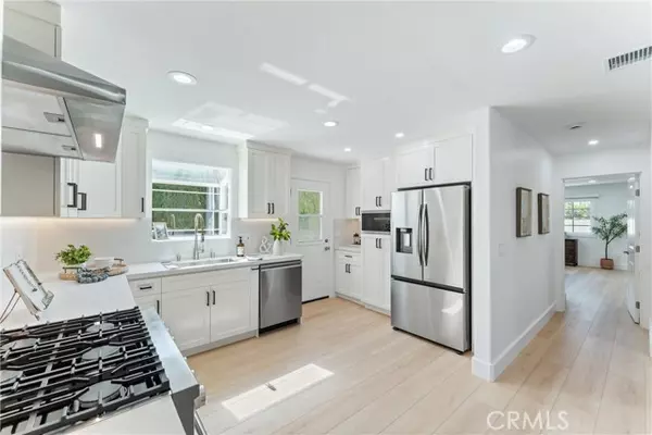 18011 Theodora DR, Tustin, CA 92780