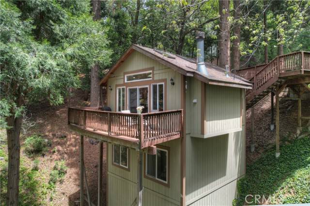 23776 Lakeview DR, Crestline, CA 92325