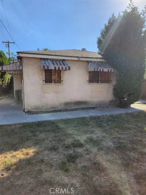 Long Beach, CA 90805,482 E Smith ST