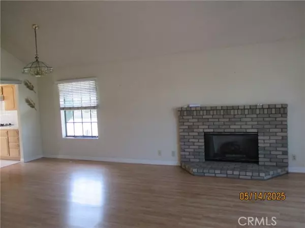 Whittier, CA 90601,1012 El Capitan CT